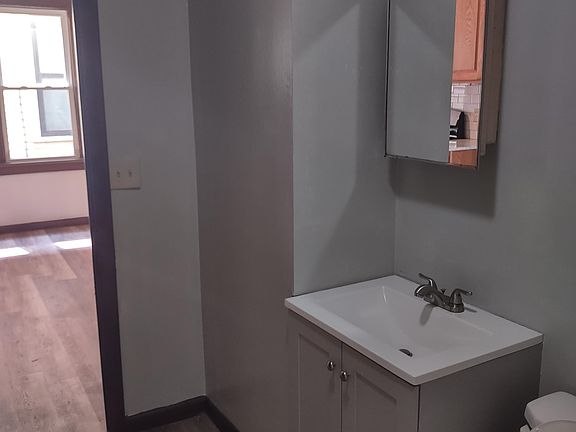 3rd image of 54 Weyand Ave APT 1