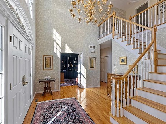 2nd image of 60 Juniper Dr