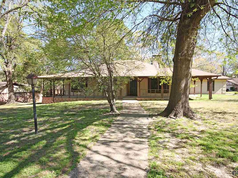 1st image of 10774 Knollwood Dr