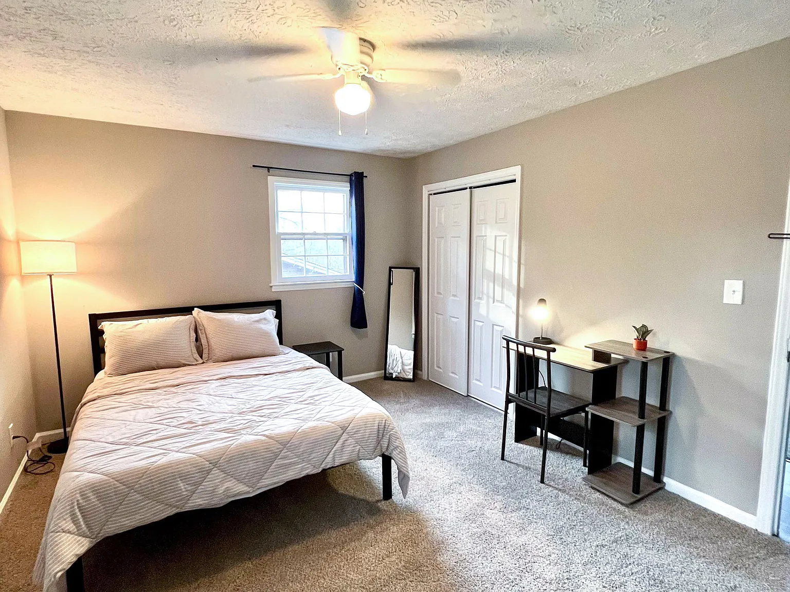 4 bed, 3.0 bath, 1559 sqft, $1,027 — Photo 2