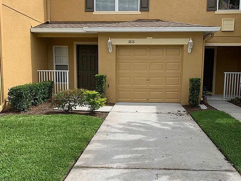 3816 Silverbell Loop — Photo 2