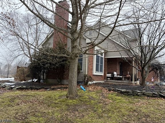 2nd image of 273 Horseshoe Bend Rd