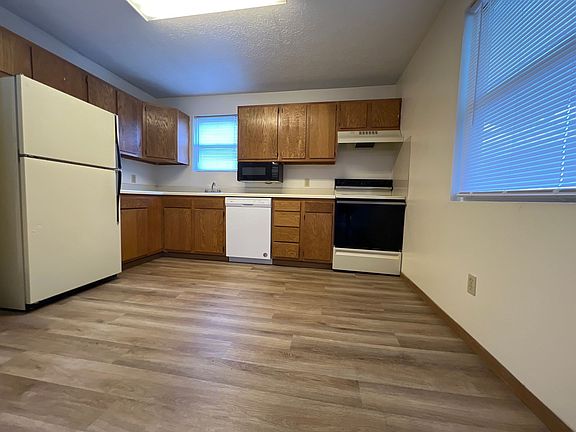 5th image of 2621-2631 University Ave