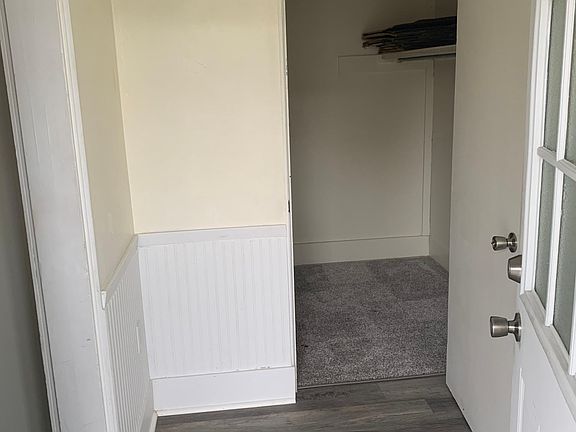 Entry way with walk-in closet