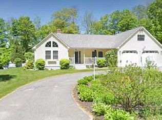 57 Ferguson Dr, Sidney, ME 04330