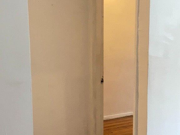 3rd image of 42-42 Colden Street #622