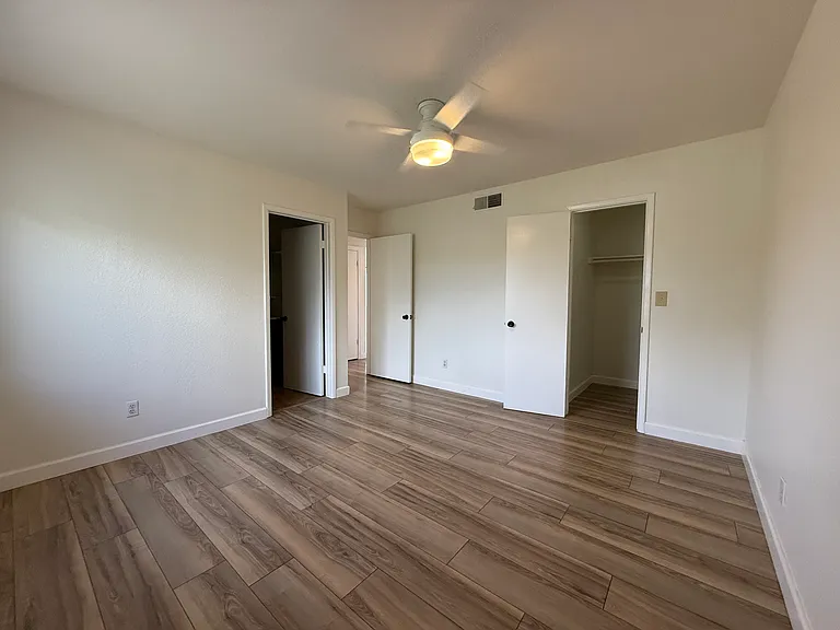 3635 N 37th St #12 — Photo 9