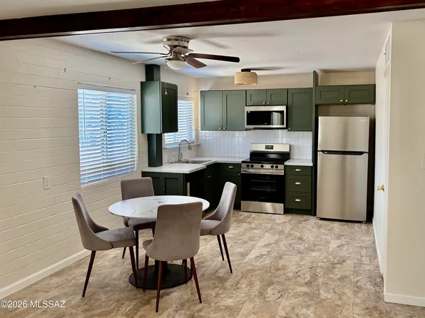 5901 N Oracle Rd, Tucson, AZ 85704
