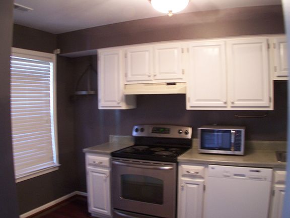 4th image of 105 E Heather Way