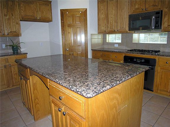 2nd image of 2005 Creekway Dr