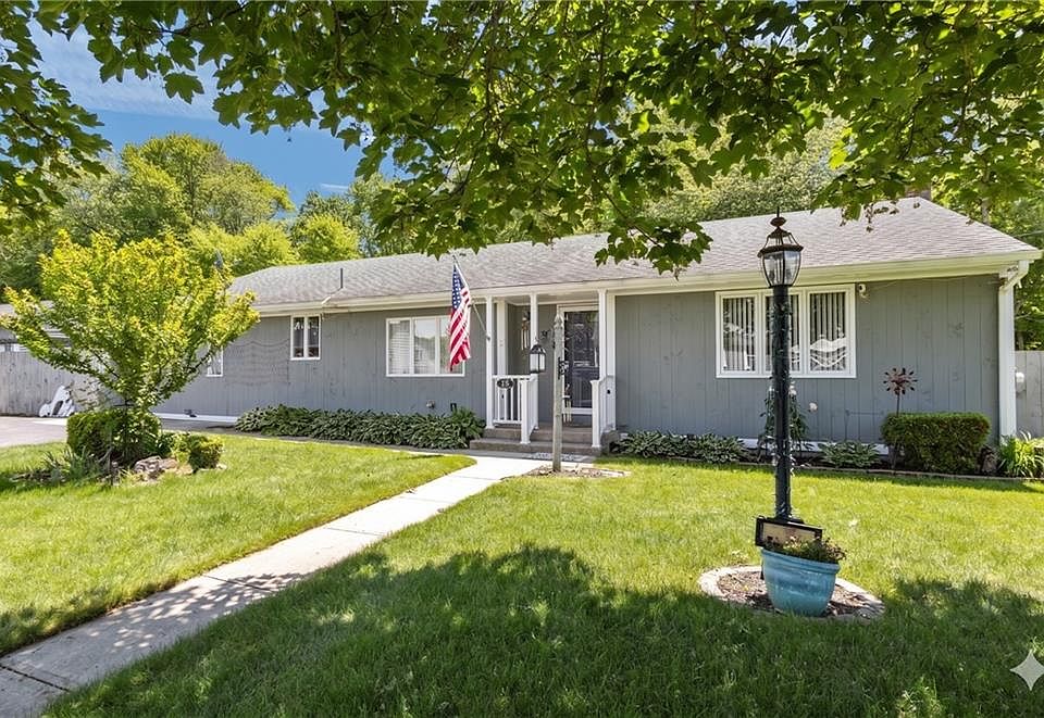 1st image of 15 Hanley Ln