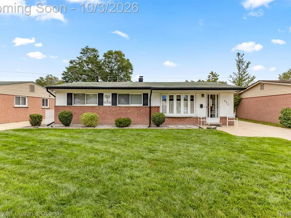 627 Darwin St, Westland, MI 48186