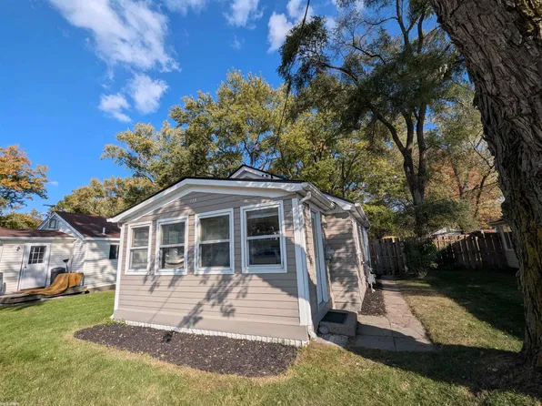 115 Hansen Ct, Algonac, MI 48001