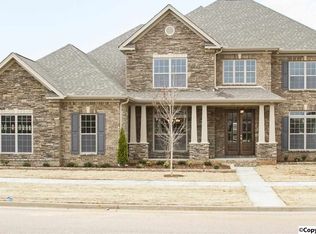 18 Wax Ln, Huntsville, AL 35824