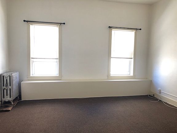 2nd image of 711 W Wisconsin Ave #13143101