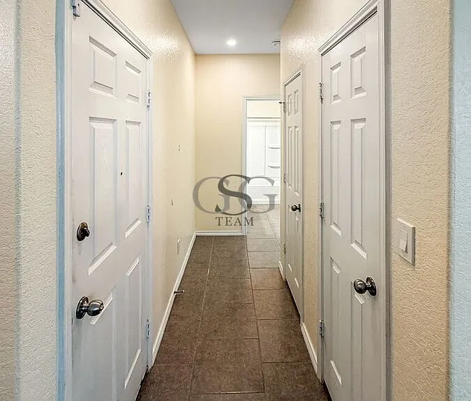 10535 Noble Cyn — Photo 13