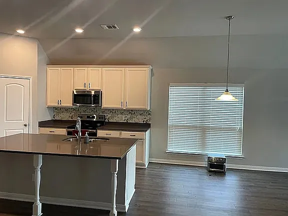 5317 Othello Dr — Photo 4