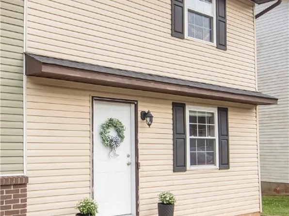 5017 Saint Patrick Cir, Charleston, WV 25313