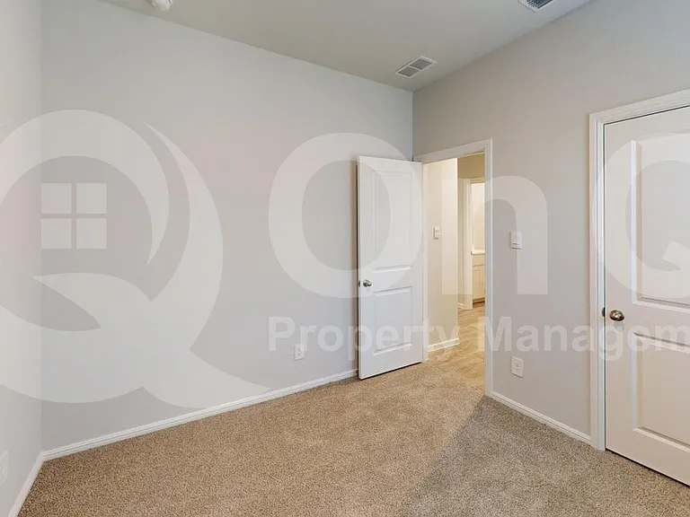 5459 Gold Pond Dr — Photo 16