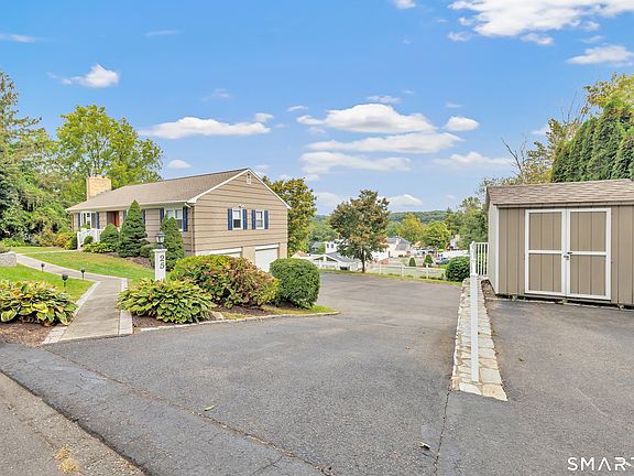 3rd image of 25 Riverview Avenue