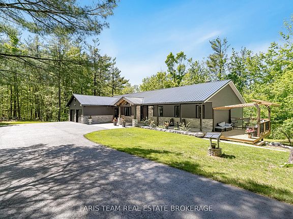 3rd image of 800 Mount Saint Louis Rd W