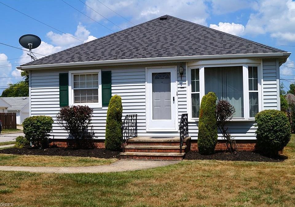 3114 Stanfield Dr, Parma, OH 44134 Zillow