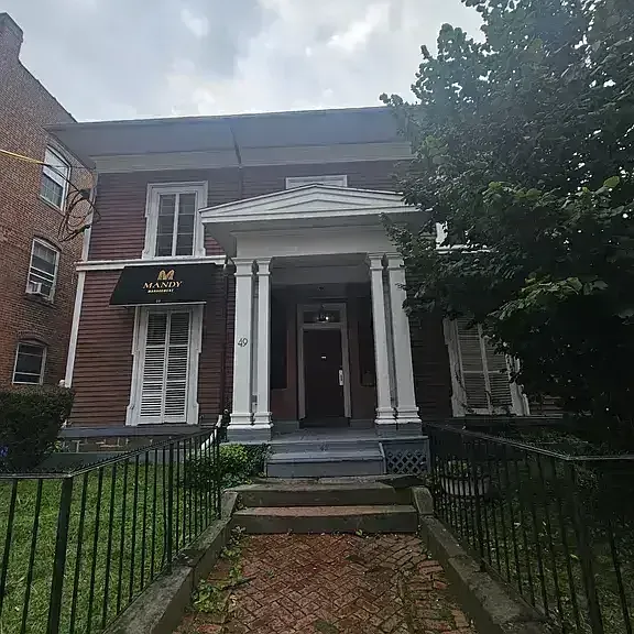 49 Warren St #B — Photo 7