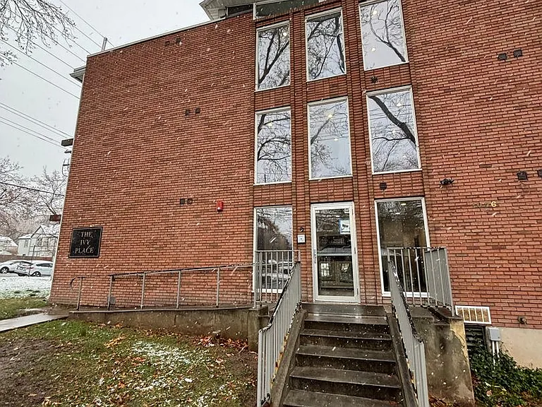 1076 E 200 S — Photo 8