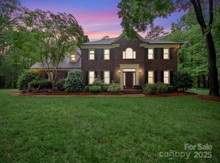 8527 Fox Bridge Dr, Matthews, NC 28104
