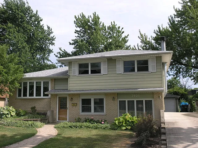 7421 163rd Pl photo 1