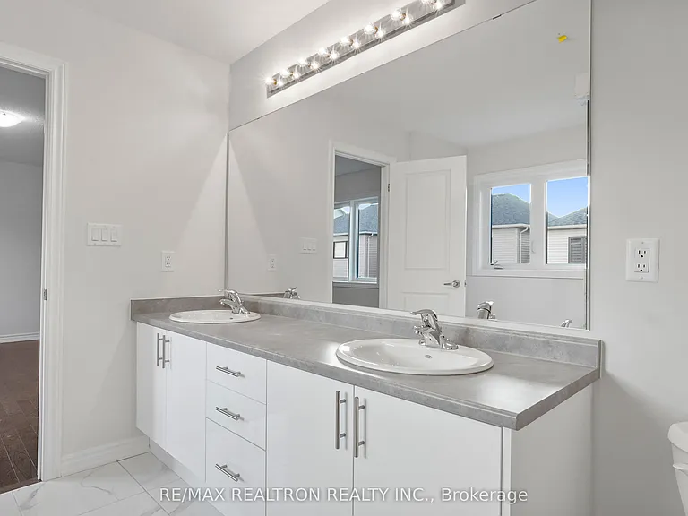 21 Prudhoe Ter — Photo 29