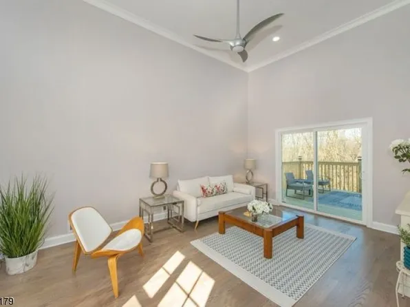 37 Railroad Ave, Netcong Boro, NJ 07857