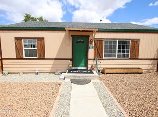 204 Valley Dr, Yerington, NV 89447