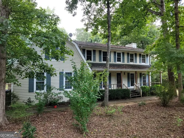 135 Pamela Ct, Fayetteville, GA 30214