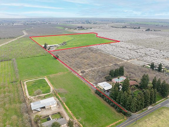 3rd image of 618 Wellsford Rd