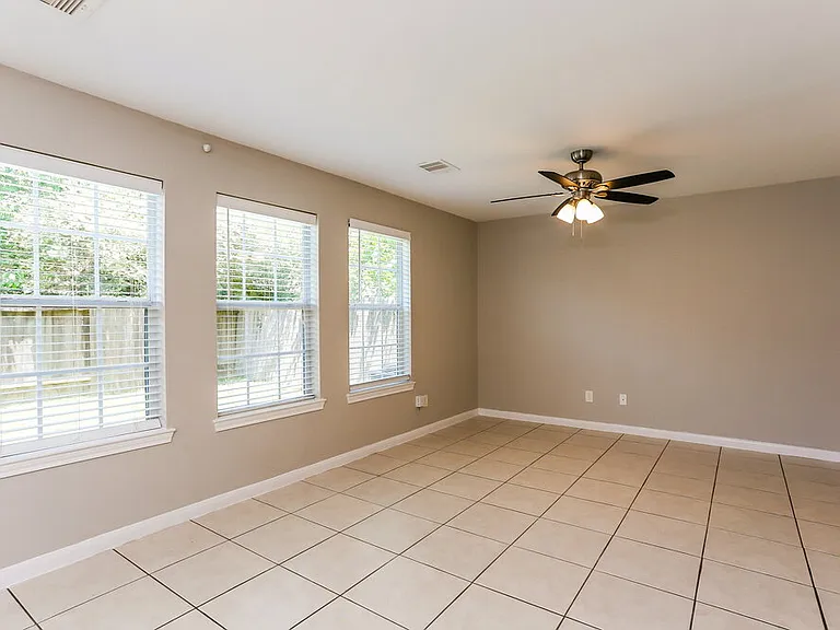 4946 S Cancun Dr — Photo 7
