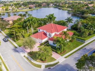 15990 SW 11th St, Pembroke Pines, FL 33027