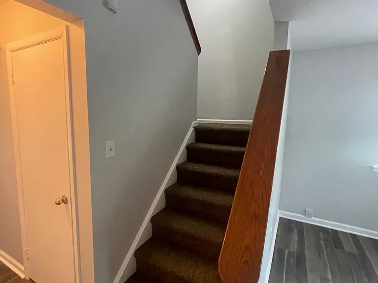 400 Barclay Walk — Photo 13