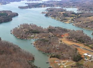 1847 Cutlass Rd, Moneta, VA 24121