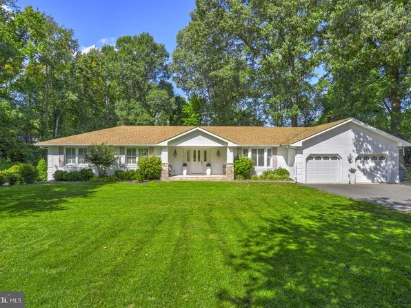 6400 Meadowlark Dr, Dunkirk, MD 20754