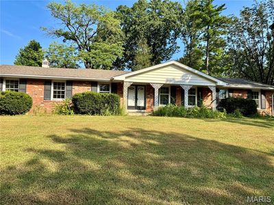 487 Runnymede Dr, Saint Louis, MO, 63141