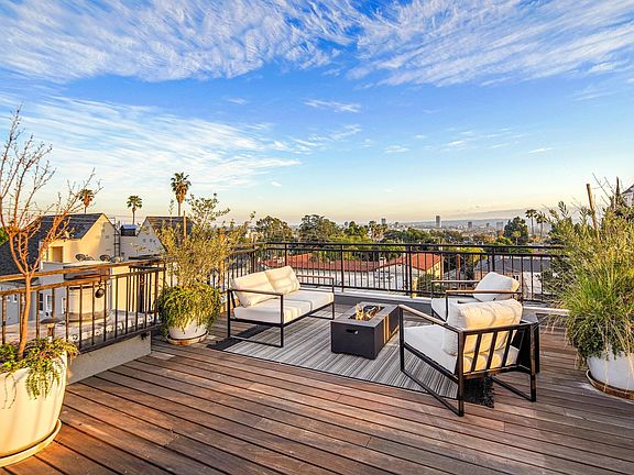 3rd image of 1412 N Crescent Heights Blvd #206-1/2