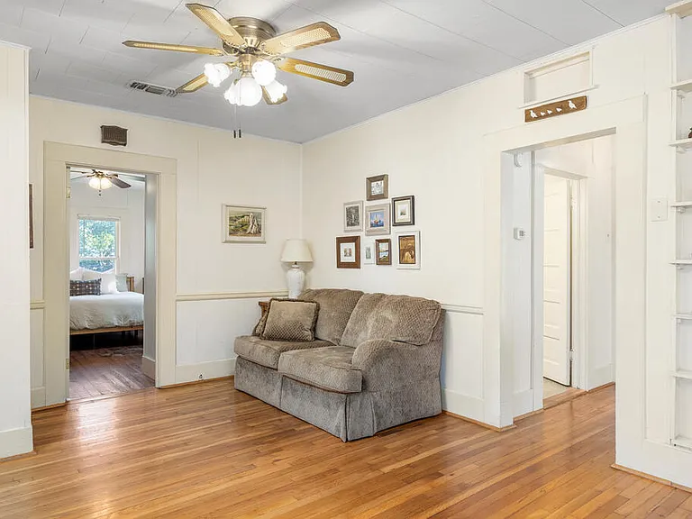 324 Lytle St — Photo 7