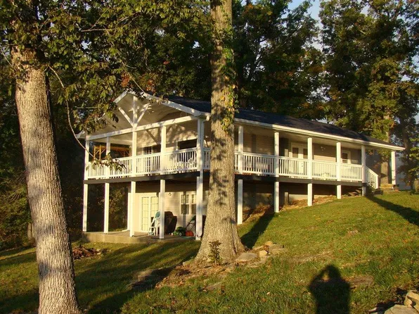 983 Cave Heights Ln, Falls Of Rough, KY 40119