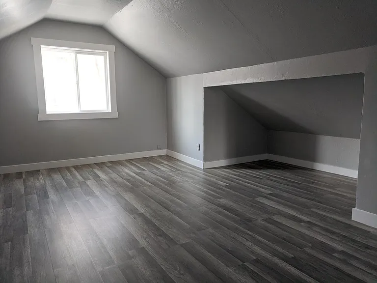Oversized upstairs bedroom #3