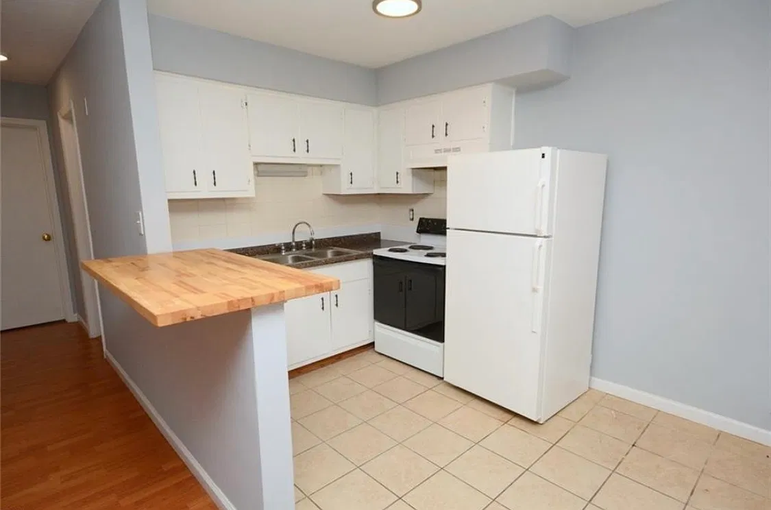 2 bed, 600 sqft, $1,100 — Photo 4