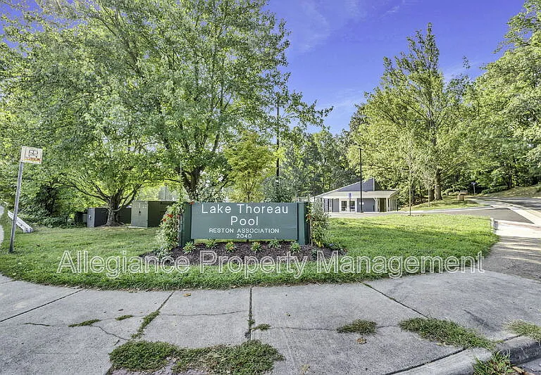 11041 Villaridge Ct #B — Photo 21