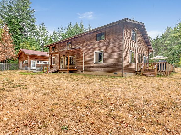 3rd image of 87799 Holly Ln