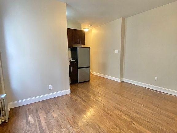 2nd image of 326 E 78th St APT 25