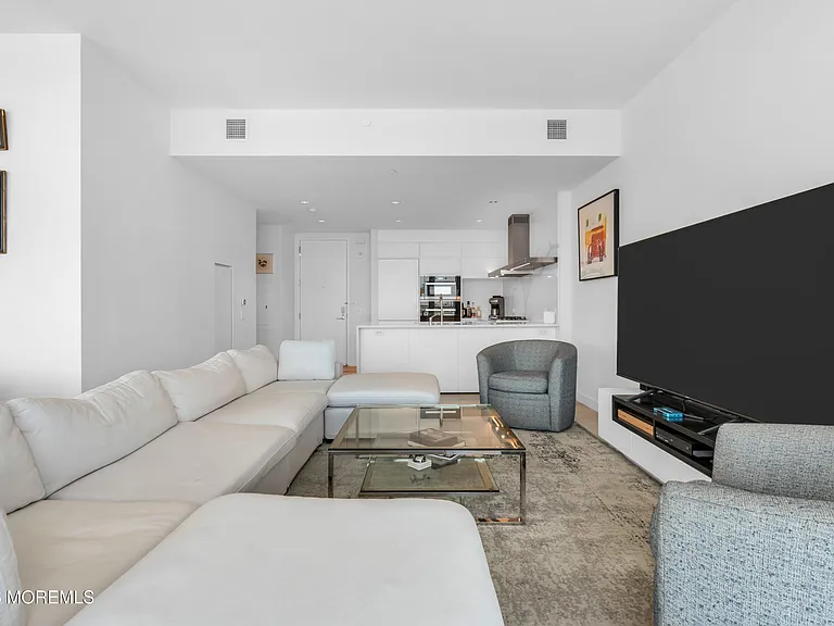 1101 Ocean Ave #1510 — Photo 26